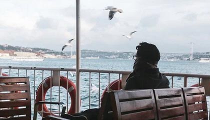 九游娱乐APP-中国足球比赛中球员心理波动周期追踪，足球心理素质